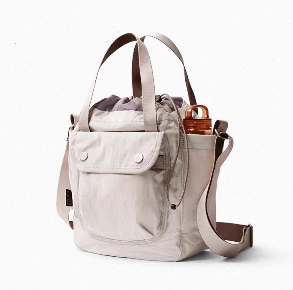 Bellroy シンチバケットバッグ、9L 超軽量巾着ユニセ - Drawstring Gym Bag のレビューと価格